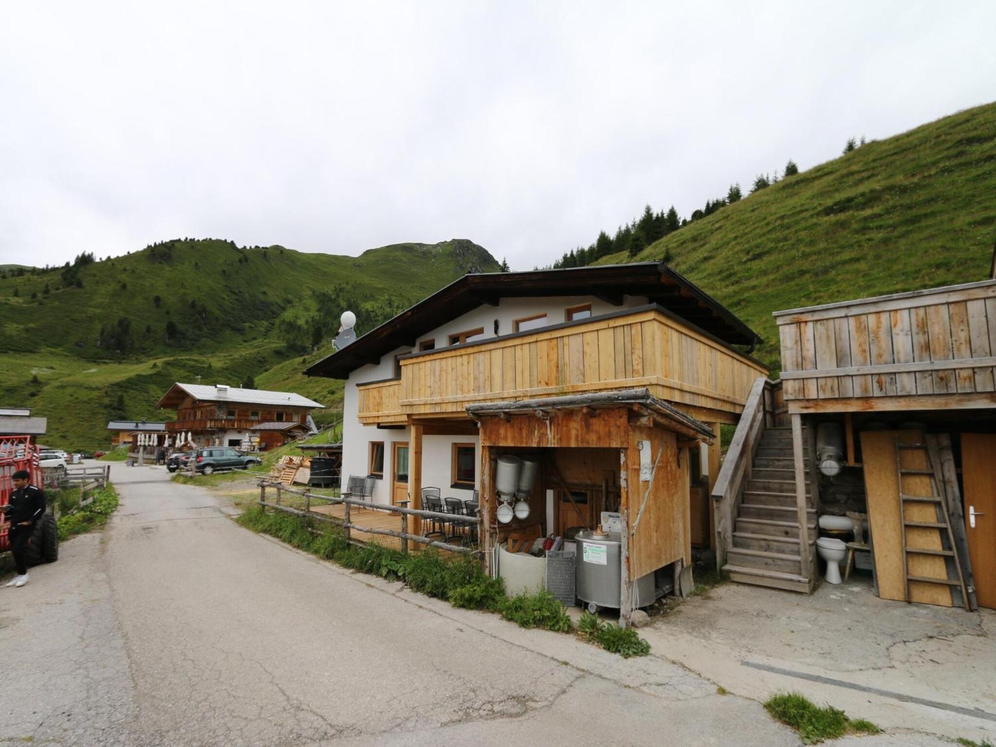 New Holiday Home On The Alm With Terrace And Balcony Zellberg Zewnętrze zdjęcie
